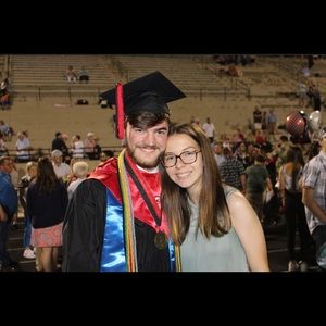 Meet your Posher, Ella